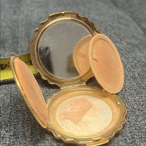 Rare vintage gold colored Stratton Compact!